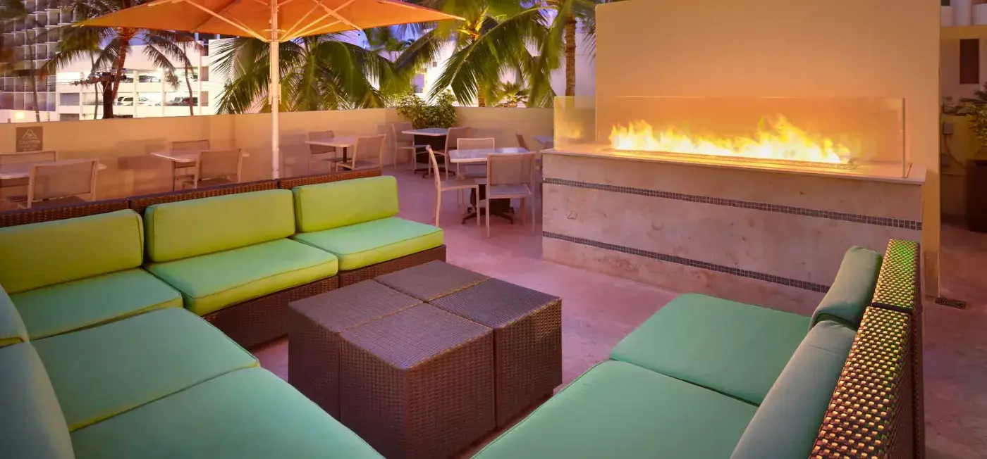 Outdoor Seating area view of Hyatt Place Waikiki Beach Honolulu, USA